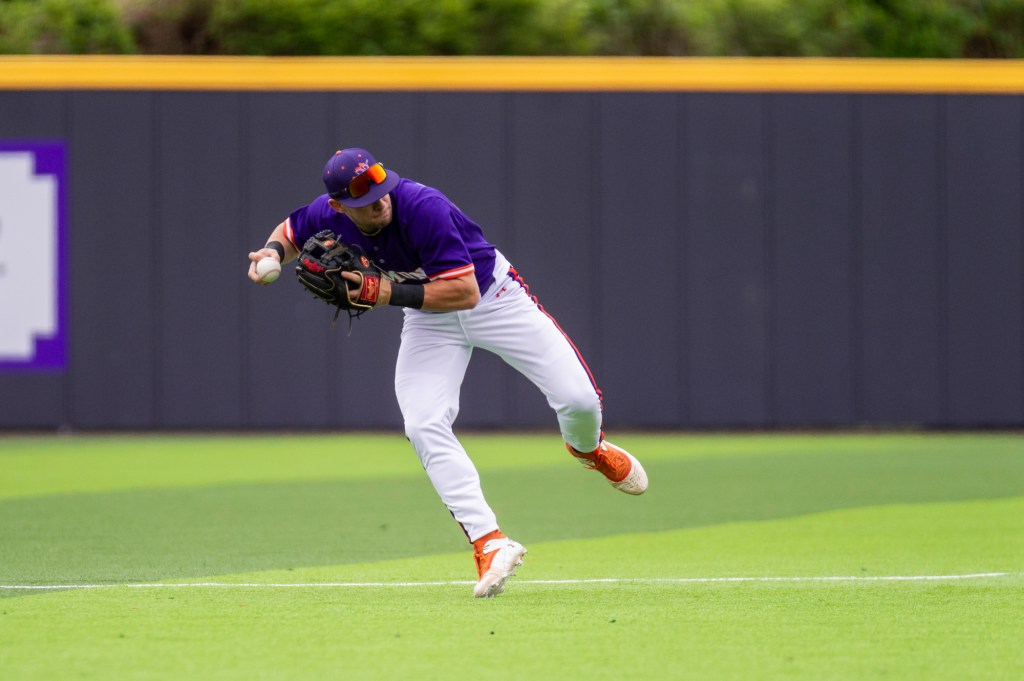 Baseball — Demons drop second straight at&nbsp;HCU