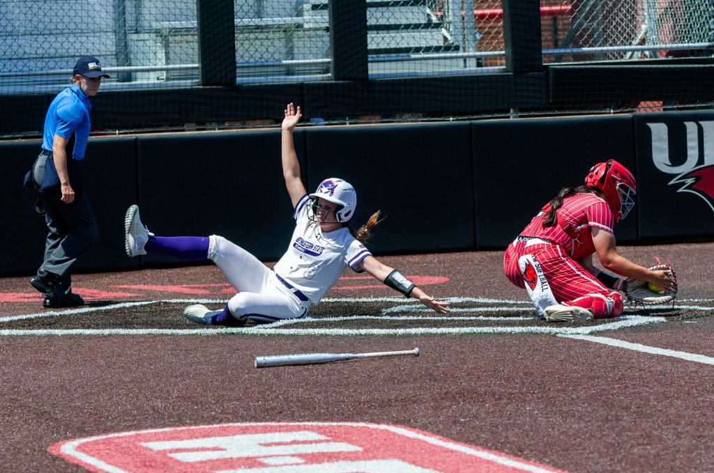 Softball — Clutch performances lead Demons to road win at&nbsp;UIW